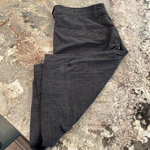 Brown/black lulu shorts